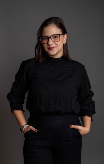 Tayná RIBEIRO VEIGA
